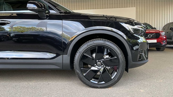 Used Volvo XC40 2025 for sale - 76309293: Photo 9