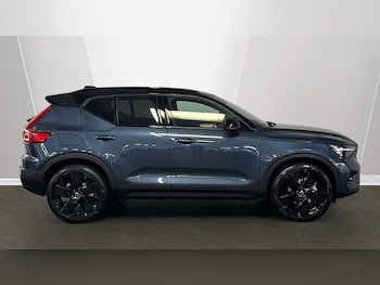 Used Volvo XC40 2026 for sale - 77855186: Photo