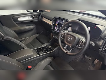 Used Volvo XC40 2026 for sale - 77855186: Photo