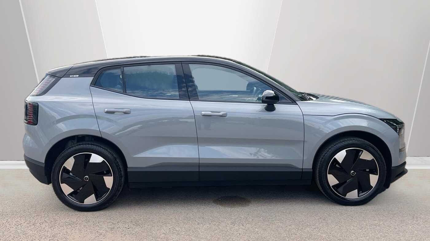 Used Volvo EX30 2025 for sale - 76716741: Photo 2