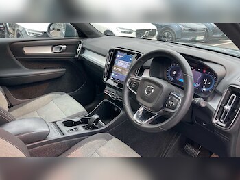 Used Volvo XC40 2022 for sale - 77809710: Photo