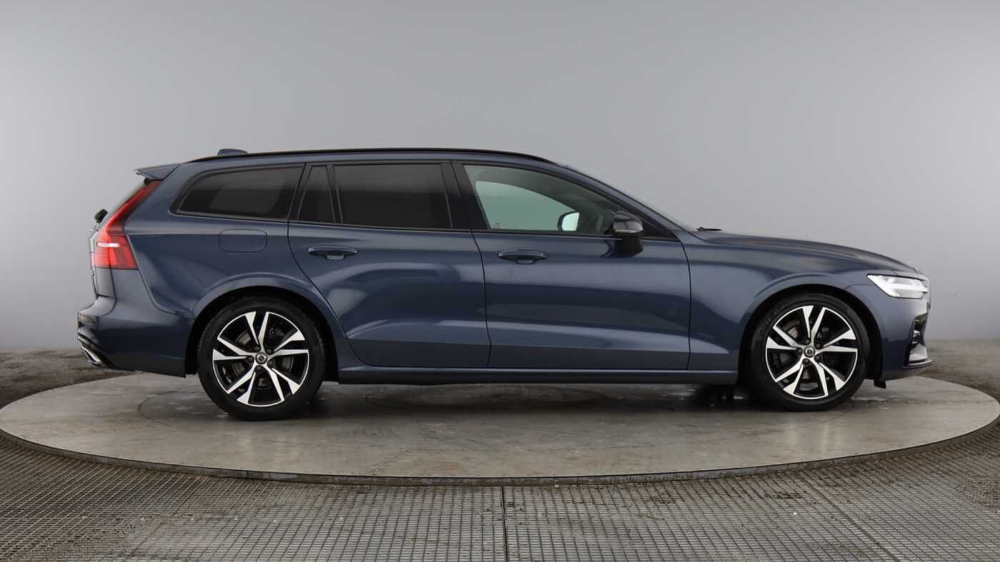 Used Volvo V60 2021 for sale - 76338488: Photo 3