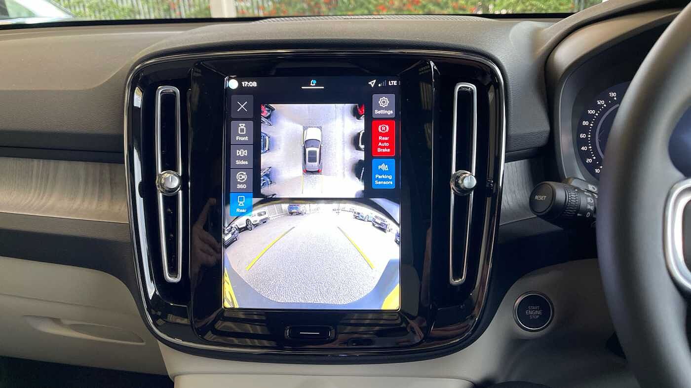Used Volvo XC40 2025 for sale - 76139775: Photo 17