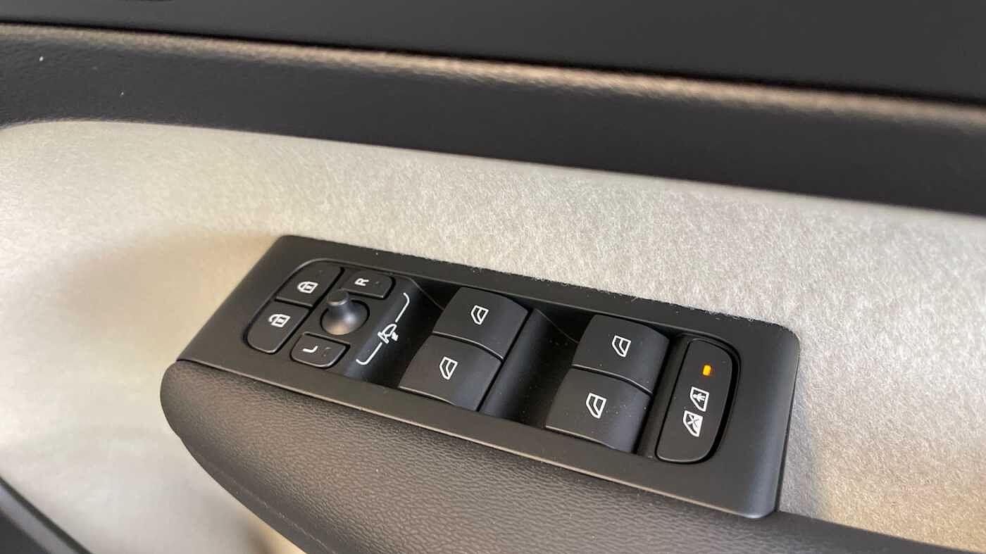 Used Volvo XC40 2025 for sale - 76139775: Photo 20