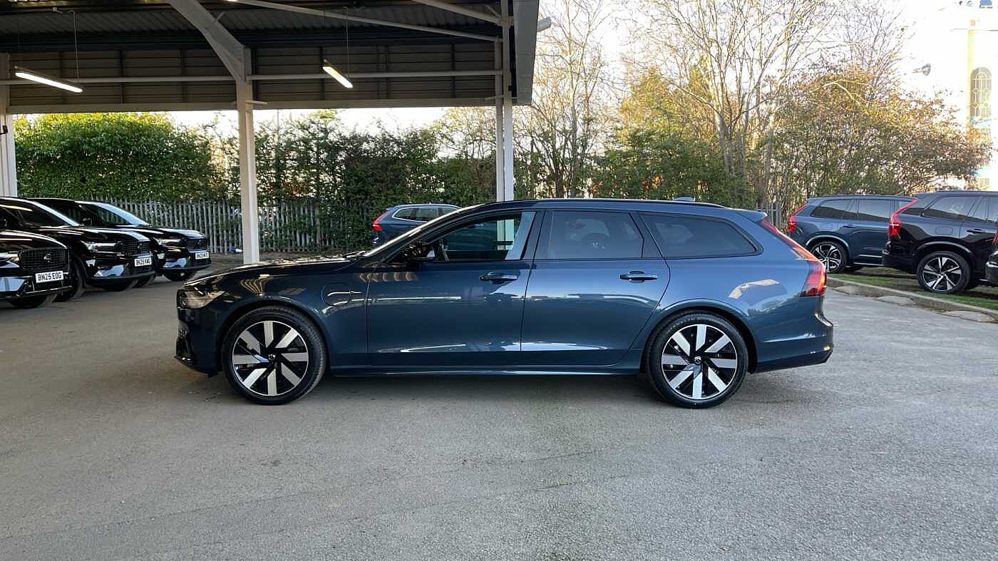 Used Volvo V90 2025 for sale - 76514400: Photo 8