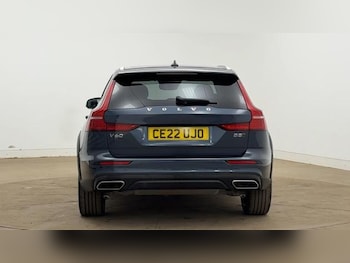 Used Volvo V60 2022 for sale - 75678937: Photo