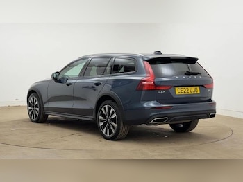 Used Volvo V60 2022 for sale - 75678937: Photo