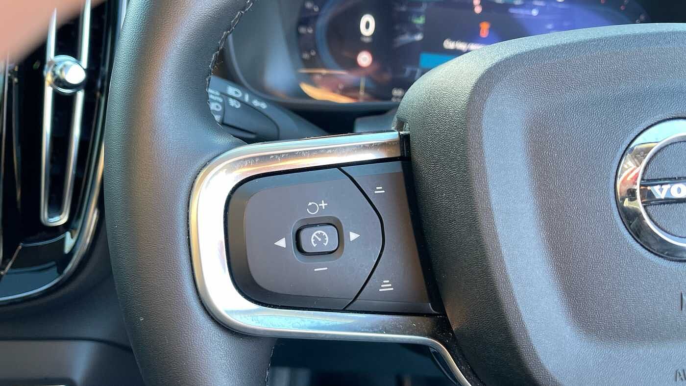 Used Volvo XC40 2024 for sale - 76474450: Photo 12