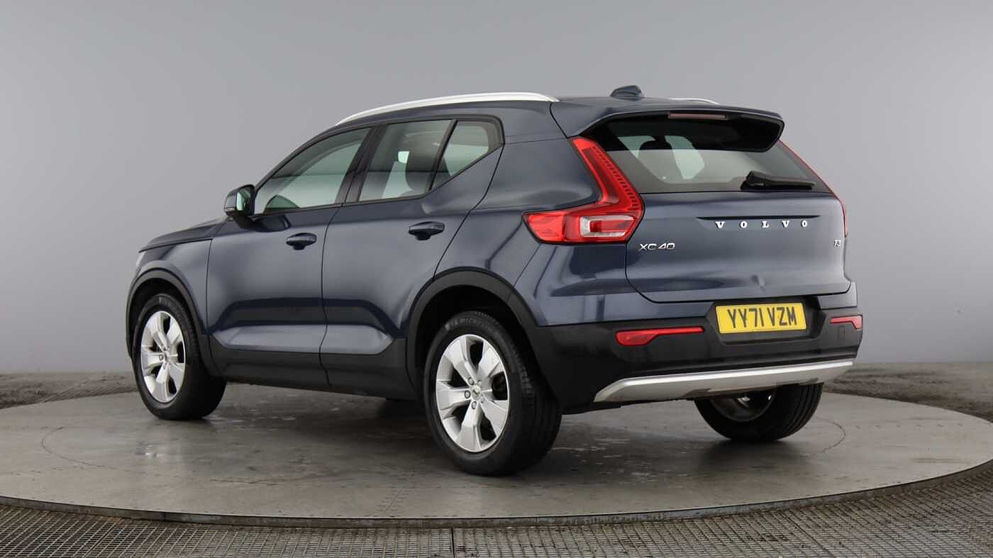 Used Volvo XC40 2021 for sale - 78036246: Photo 2
