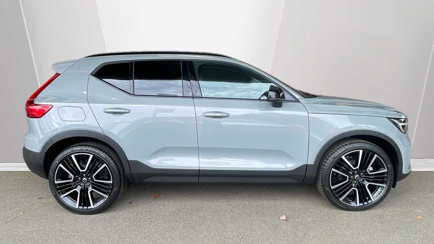 Used Volvo XC40 2025 for sale - 77145330: Photo 3