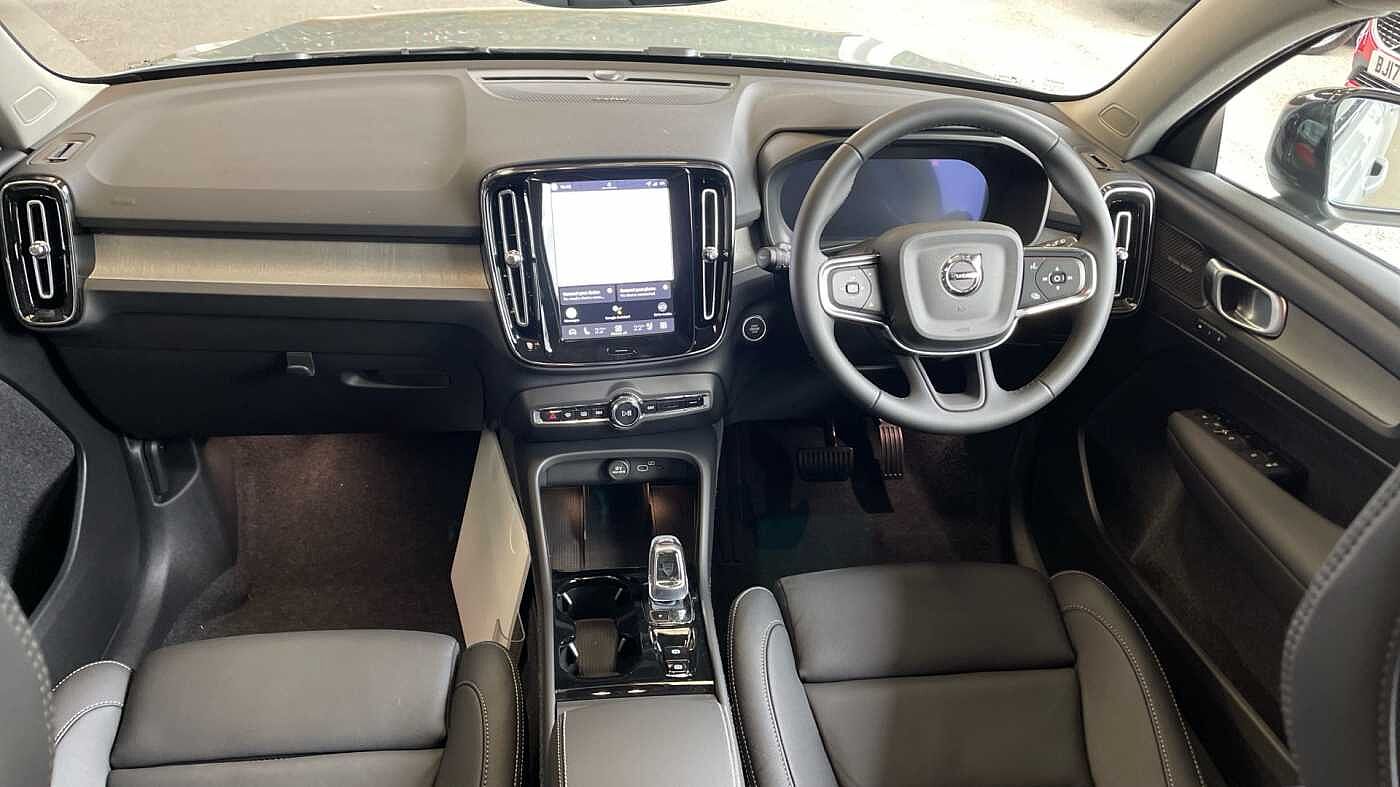 Used Volvo XC40 2025 for sale - 77145330: Photo 5