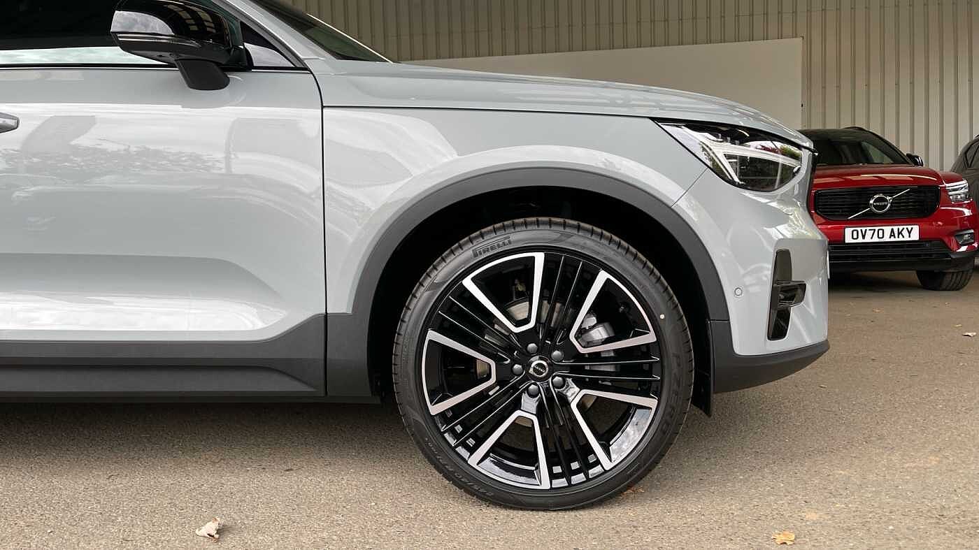 Used Volvo XC40 2025 for sale - 77145330: Photo 9