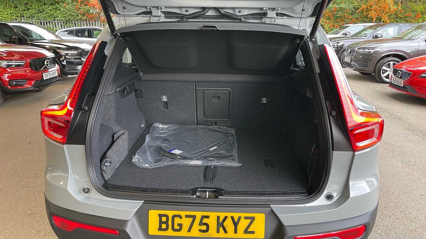 Used Volvo XC40 2025 for sale - 76139810: Photo 13