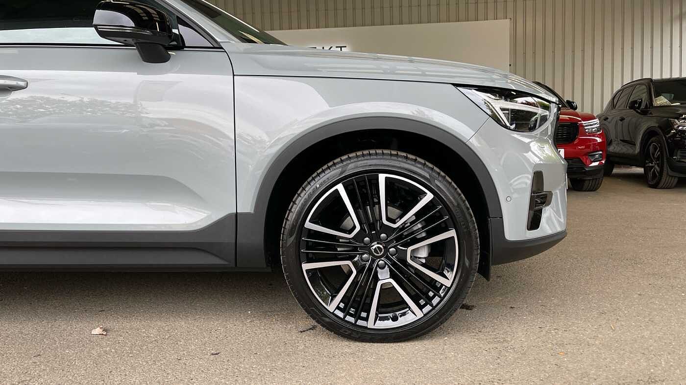 Used Volvo XC40 2025 for sale - 76139810: Photo 9