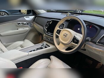 Used Volvo XC90 2023 for sale - 77157507: Photo