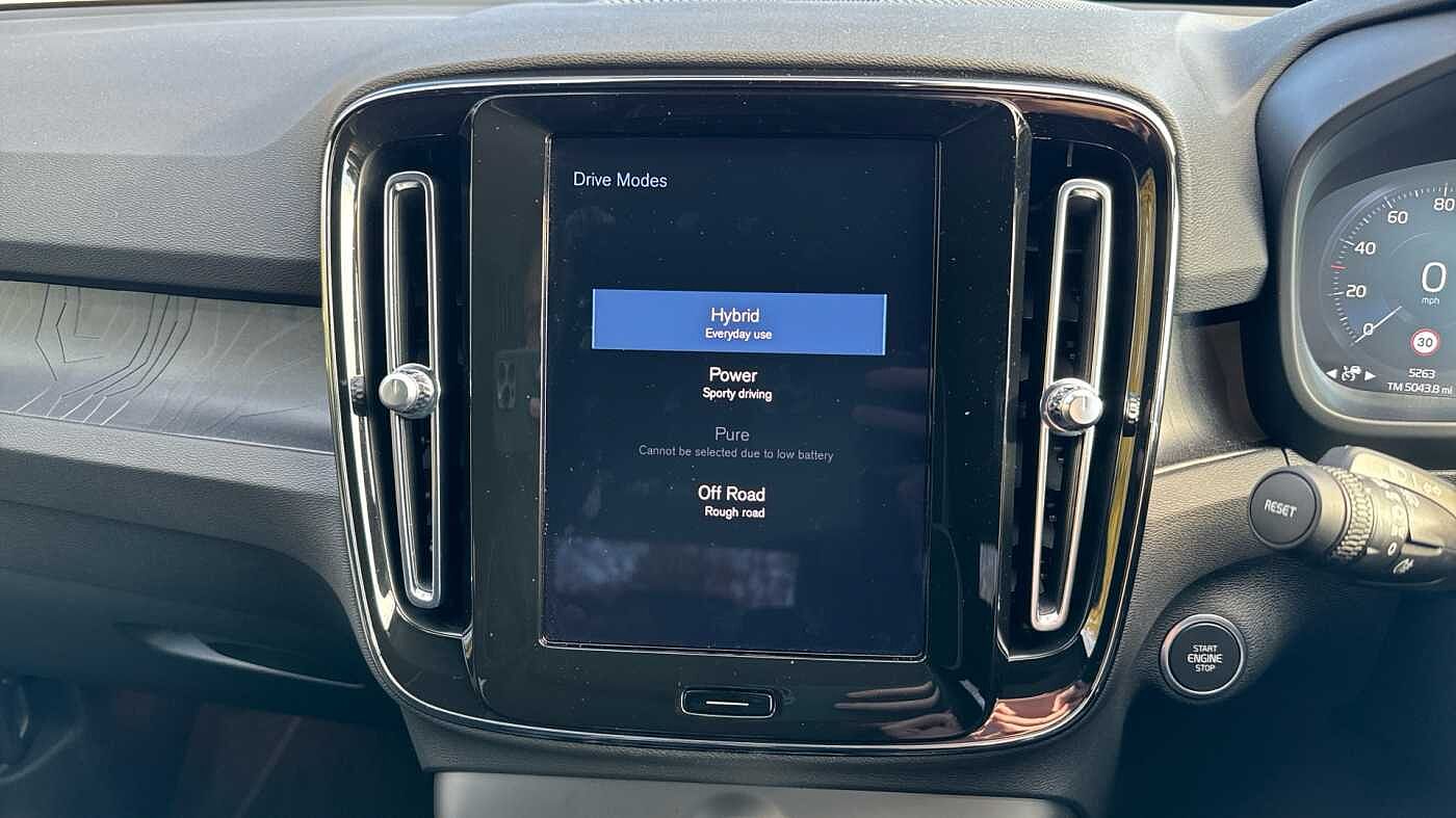 Used Volvo XC40 2023 for sale - 77647517: Photo 30