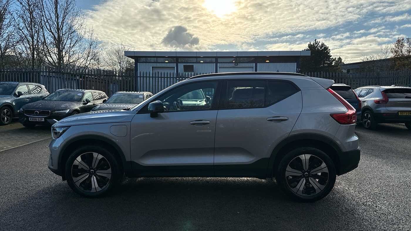 Used Volvo XC40 2023 for sale - 77647517: Photo 8