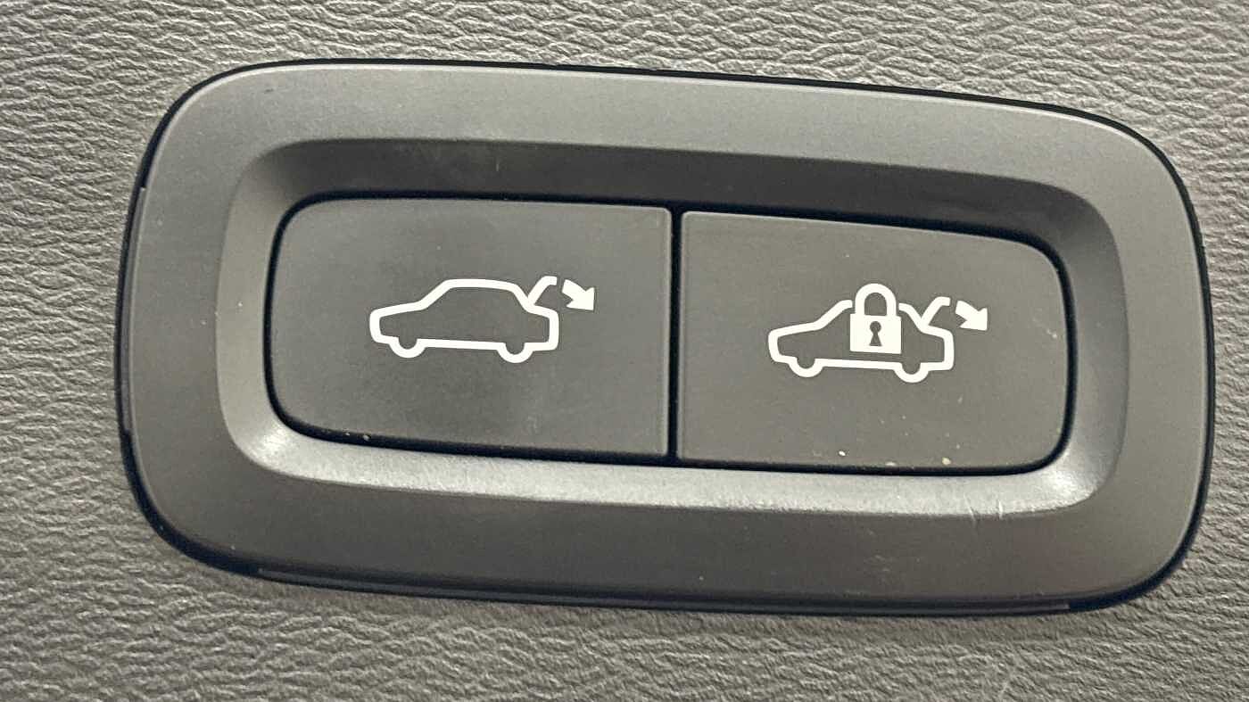 Used Volvo XC40 2022 for sale - 77218275: Photo 18