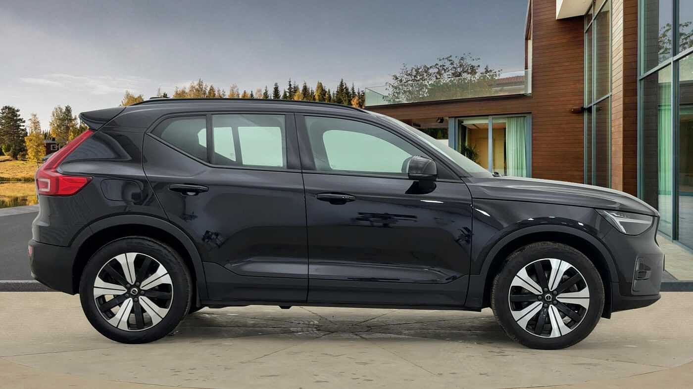 Used Volvo XC40 2022 for sale - 77218275: Photo 2
