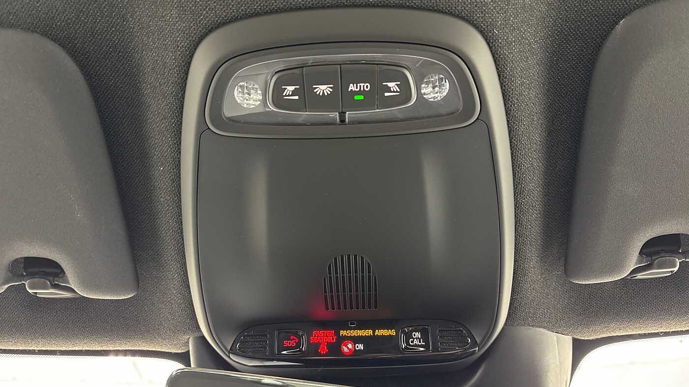 Used Volvo XC40 2022 for sale - 77218275: Photo 32