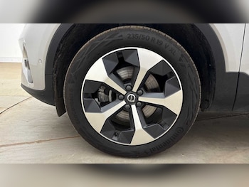 Used Volvo XC40 2023 for sale - 79350270: Photo