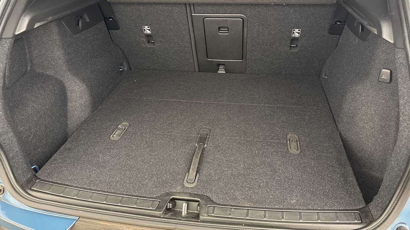 Used Volvo XC40 2023 for sale - 78158248: Photo 5