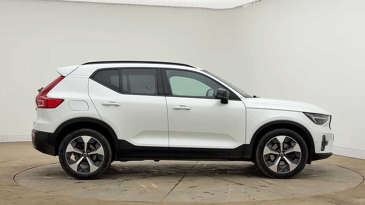 Used Volvo XC40 2022 for sale - 77725084: Photo 2