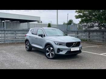 2023 (73) - 2.0 B4P Plus Dark 5dr Auto