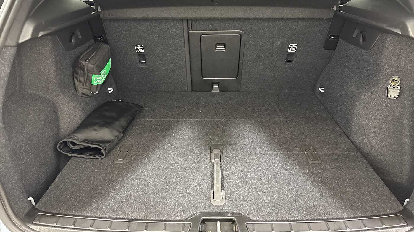 Used Volvo XC40 2024 for sale - 76716743: Photo 14