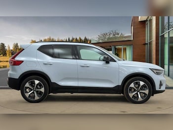 Used Volvo XC40 2024 for sale - 76716743: Photo