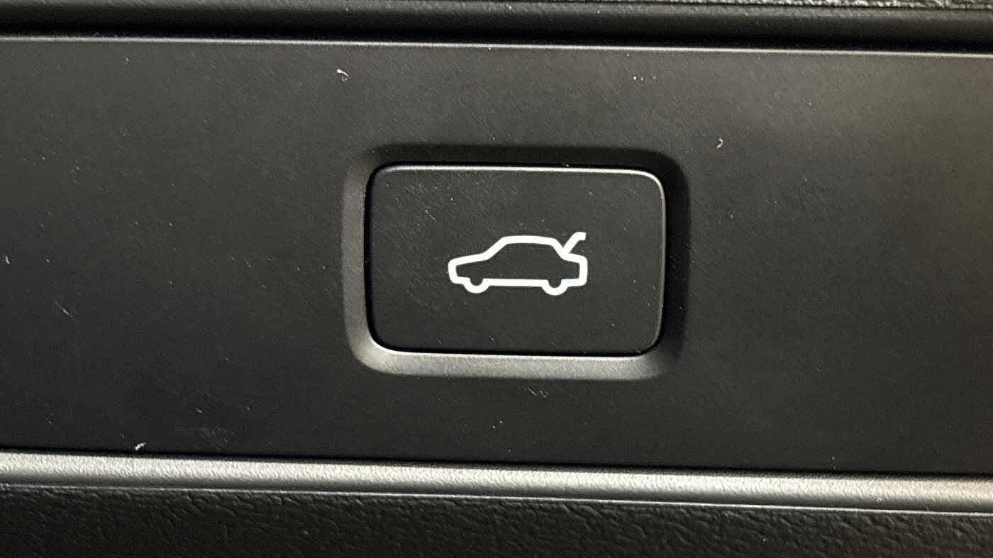 Used Volvo XC40 2024 for sale - 76716743: Photo 30