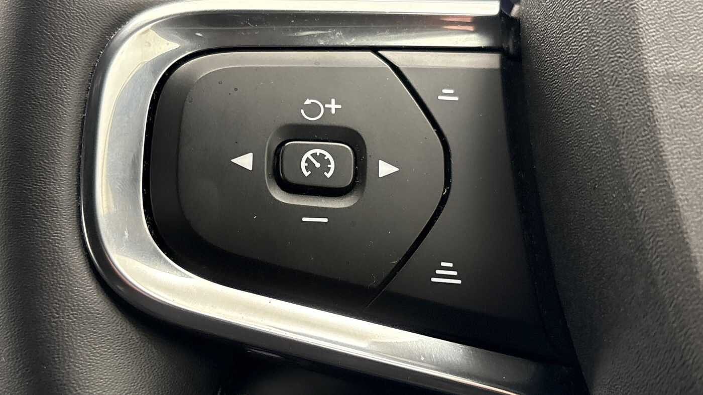 Used Volvo XC40 2024 for sale - 76716743: Photo 31