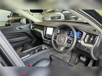 Used Volvo XC60 2023 for sale - 78320261: Photo