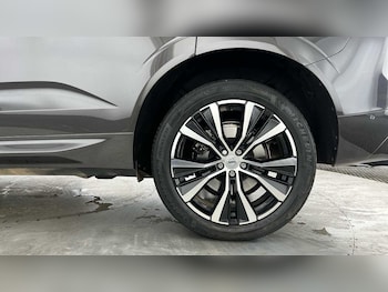 Used Volvo XC60 2023 for sale - 79396998: Photo