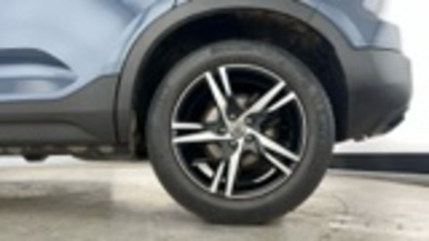 Used Volvo XC40 2021 for sale - 76033224: Photo 4