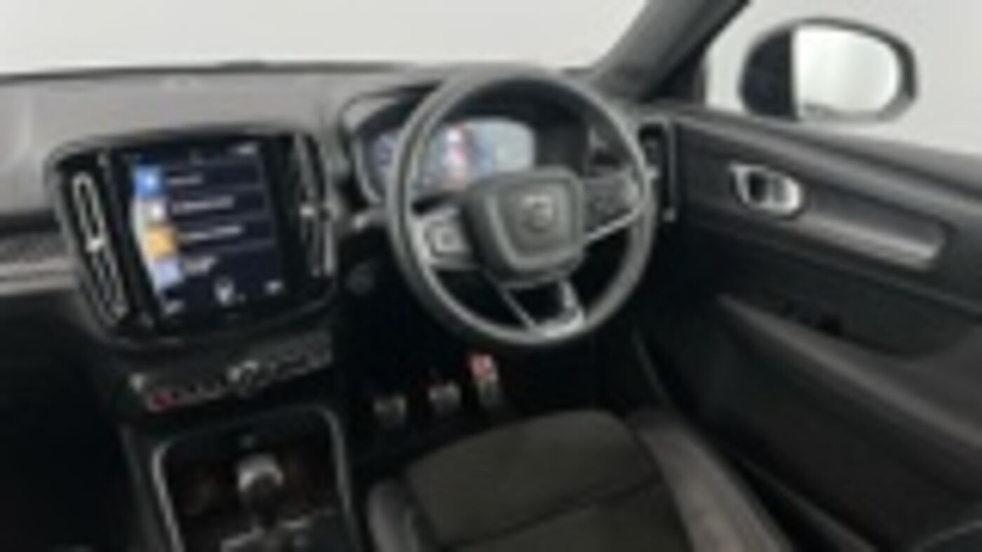 Used Volvo XC40 2021 for sale - 76033224: Photo 8