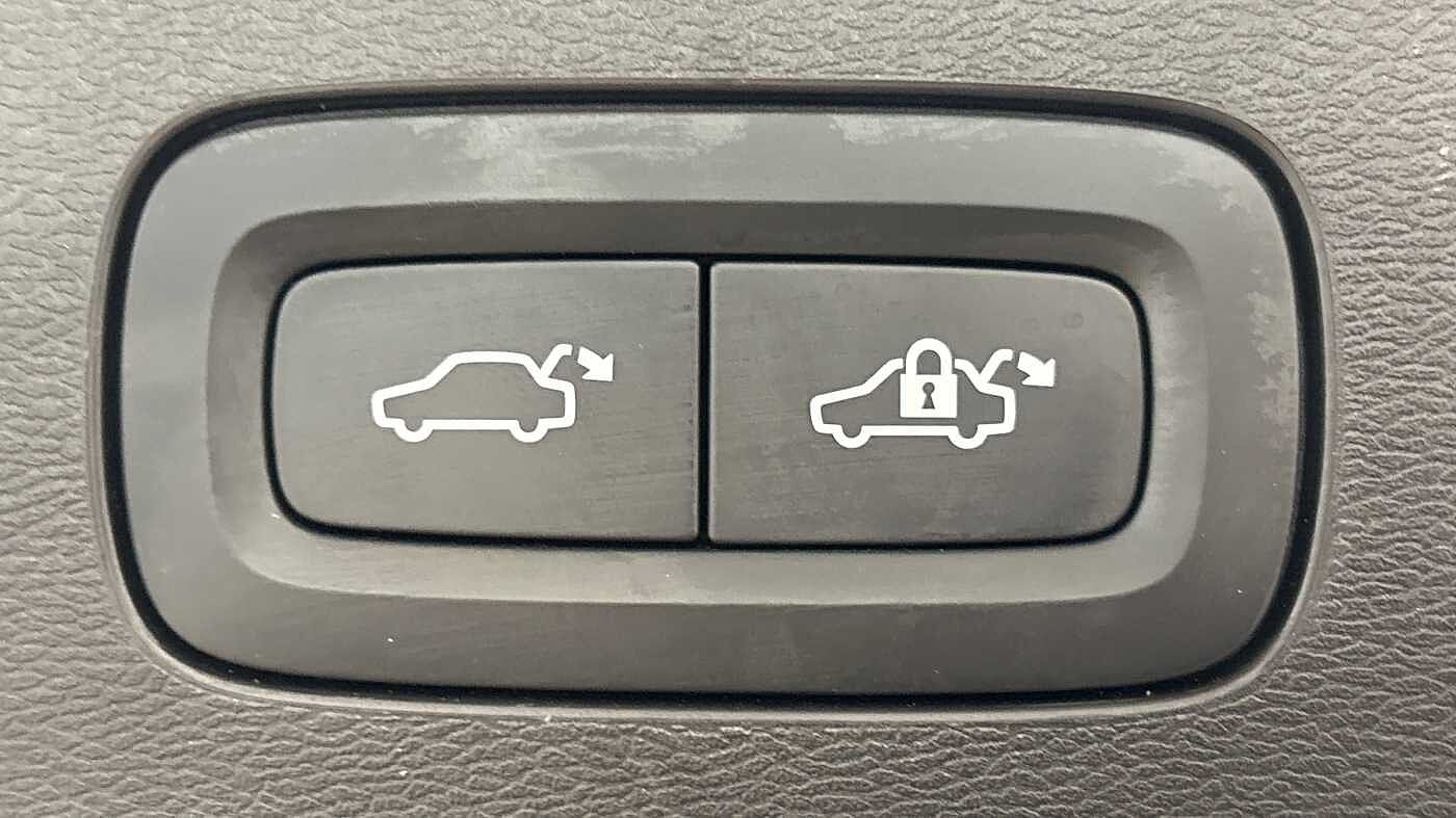 Used Volvo V60 2025 for sale - 77218230: Photo 19