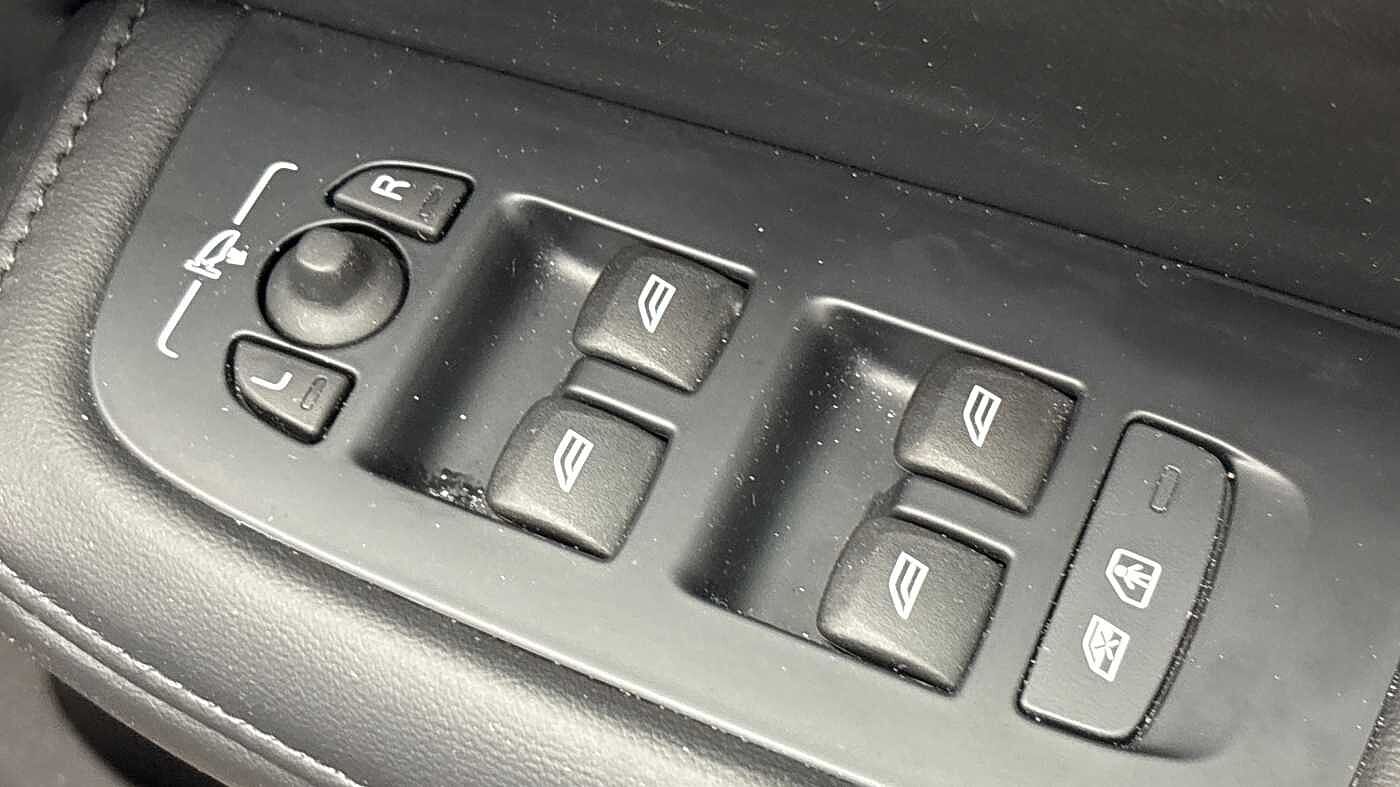 Used Volvo V60 2025 for sale - 77218230: Photo 25