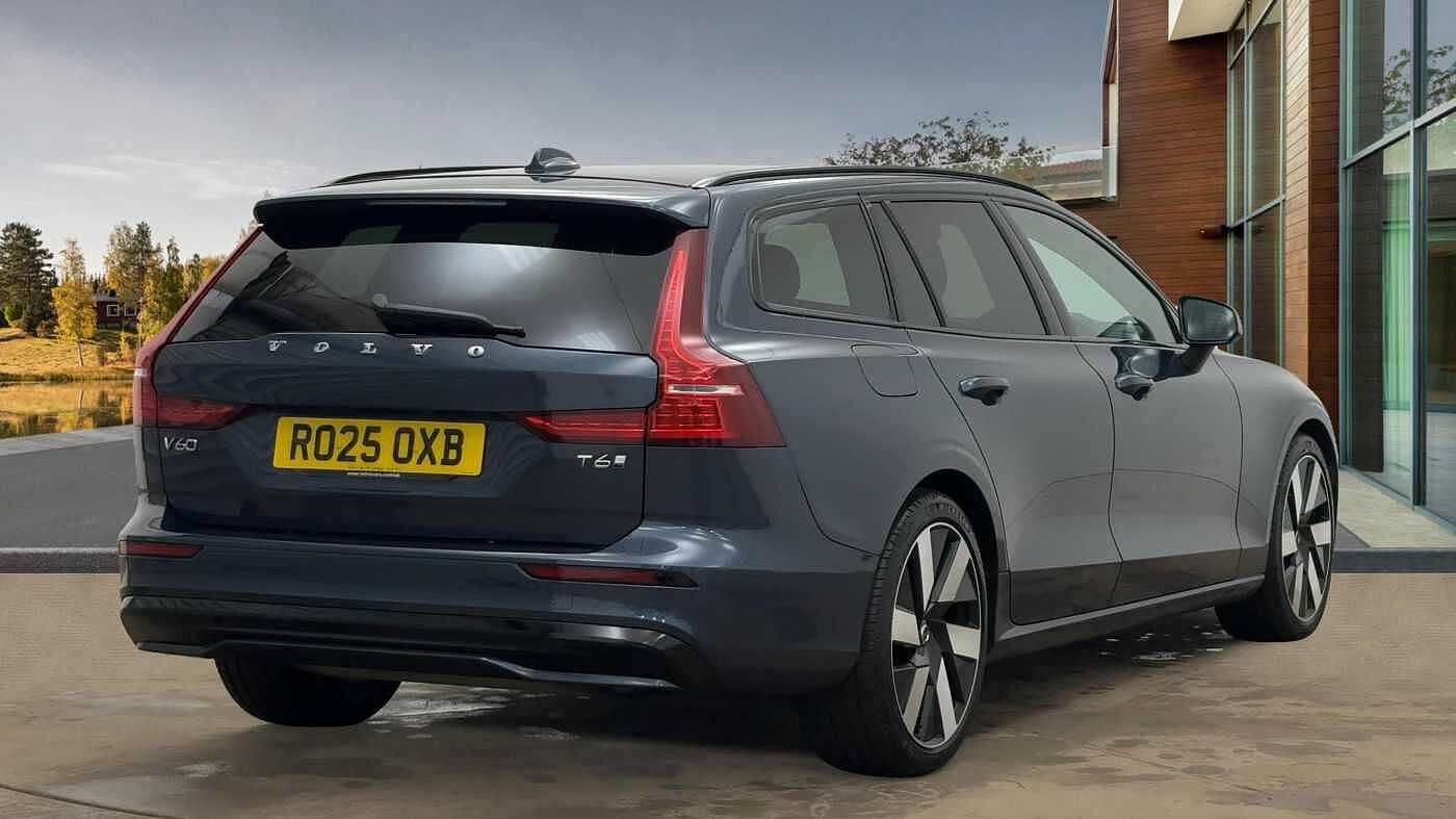Used Volvo V60 2025 for sale - 77218230: Photo 3