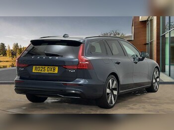 Used Volvo V60 2025 for sale - 77218230: Photo