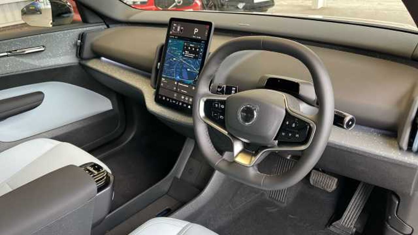 Used Volvo EX30 2025 for sale - 76937283: Photo 3