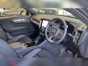Used Volvo EX40 2025 for sale - 78977680: Photo