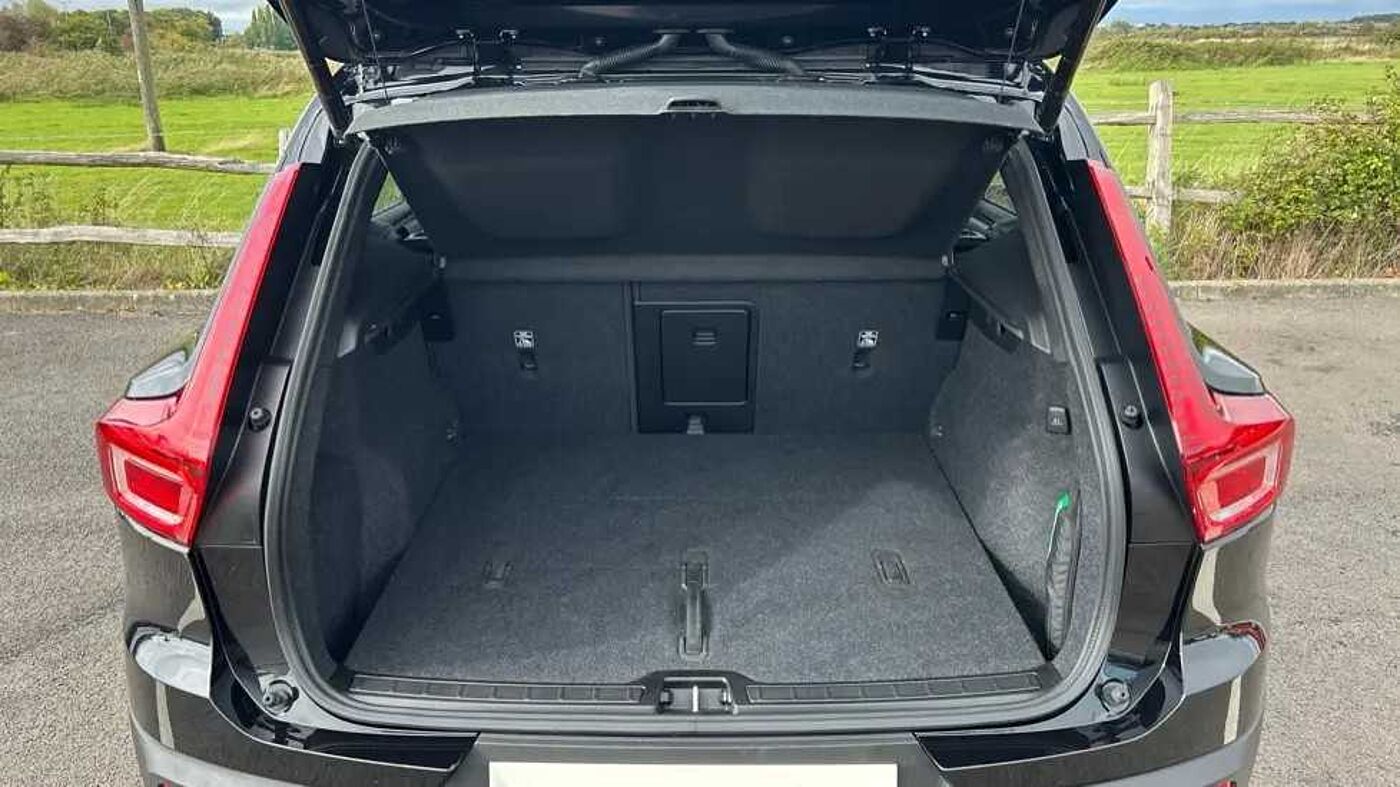 Used Volvo XC40 2026 for sale - 77231550: Photo 13