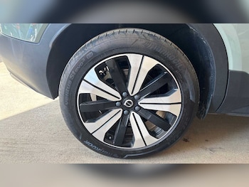Used Volvo XC40 2023 for sale - 79397069: Photo