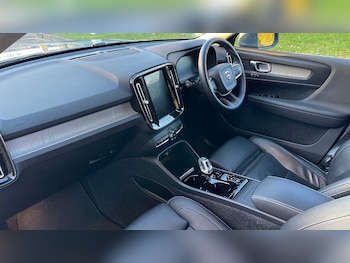Used Volvo XC40 2019 for sale - 75770788: Photo