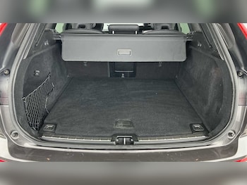 Used Volvo XC60 2023 for sale - 78336230: Photo