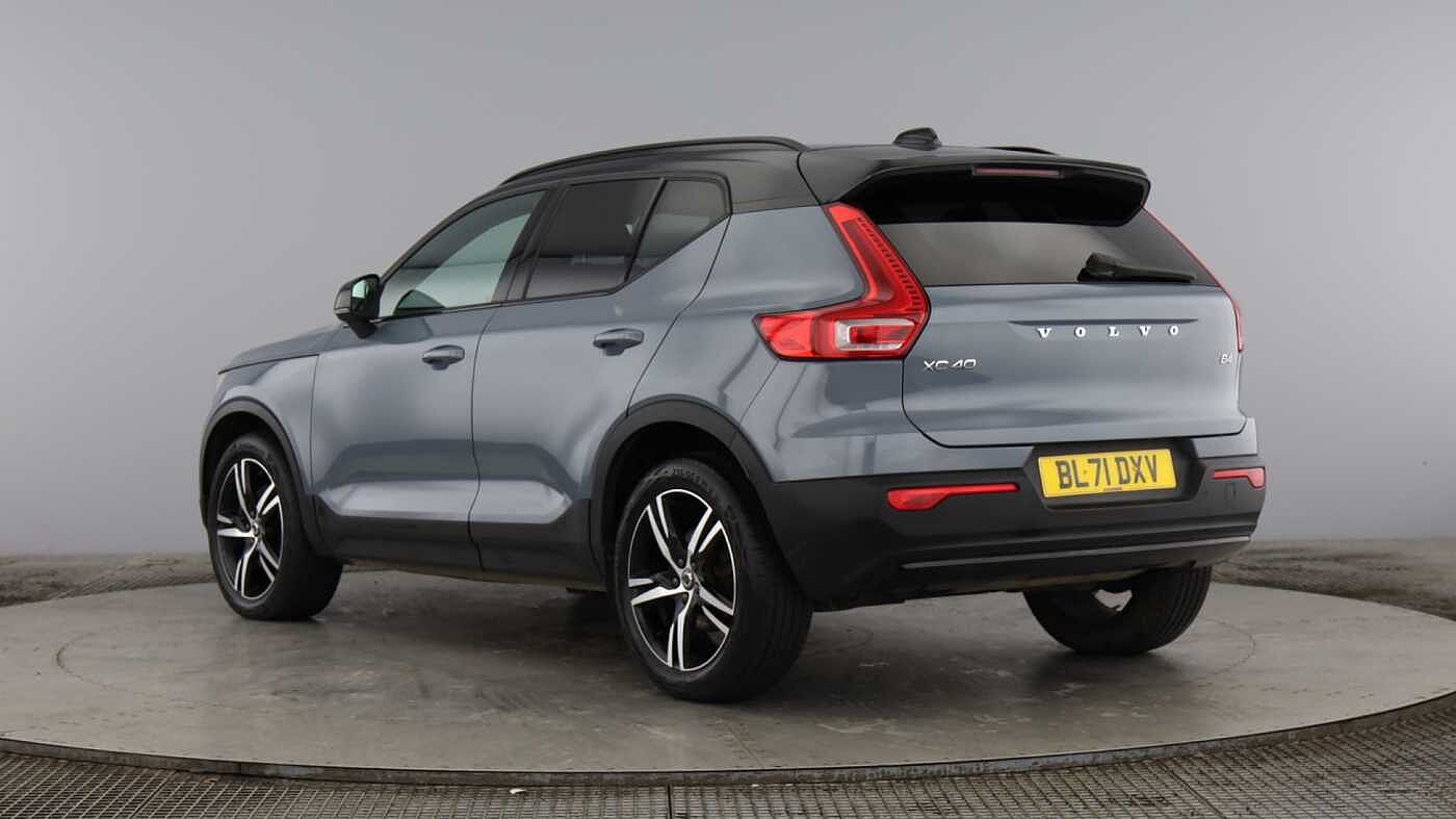 Used Volvo XC40 2021 for sale - 77647510: Photo 2