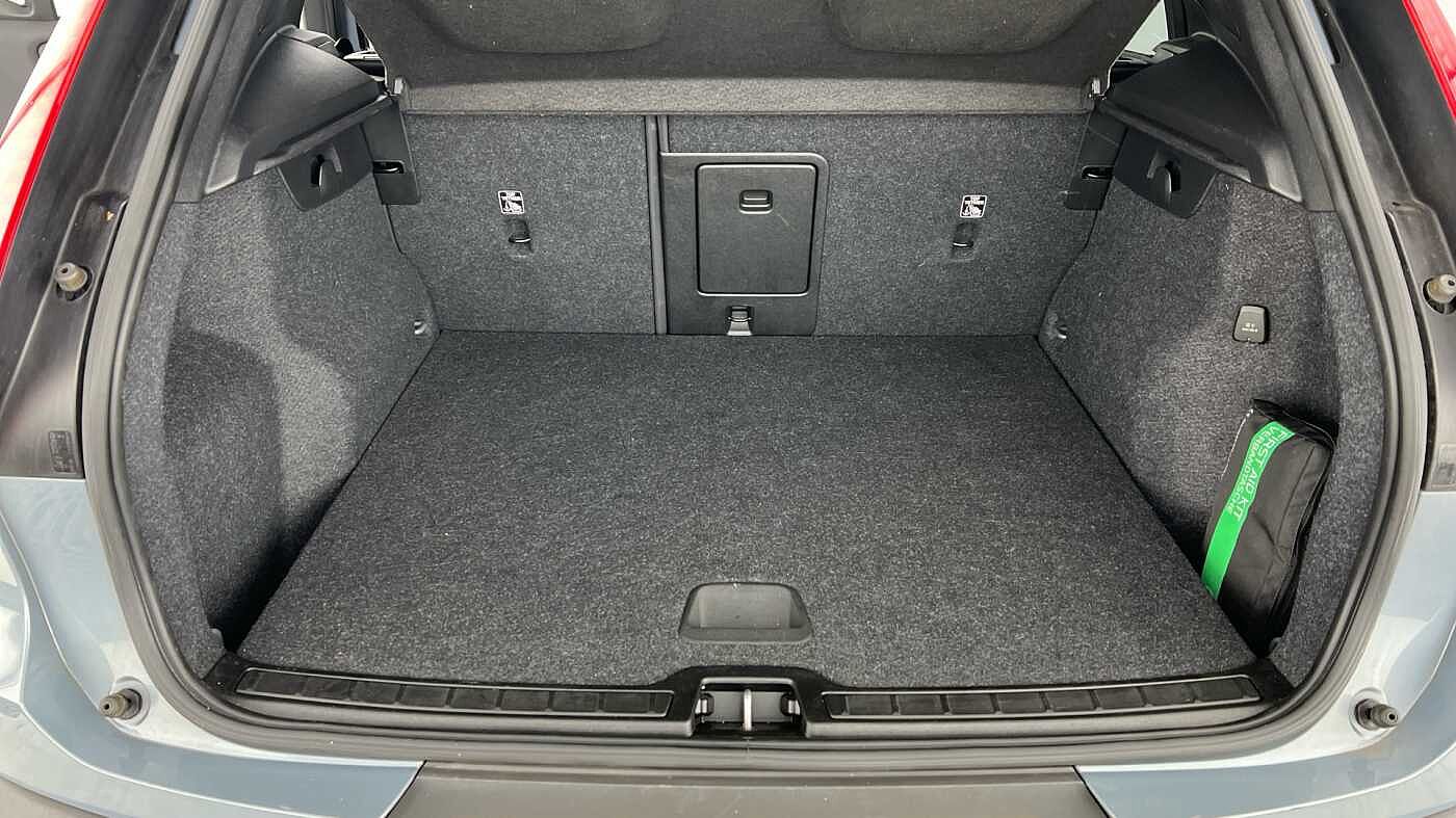 Used Volvo XC40 2021 for sale - 77647510: Photo 5