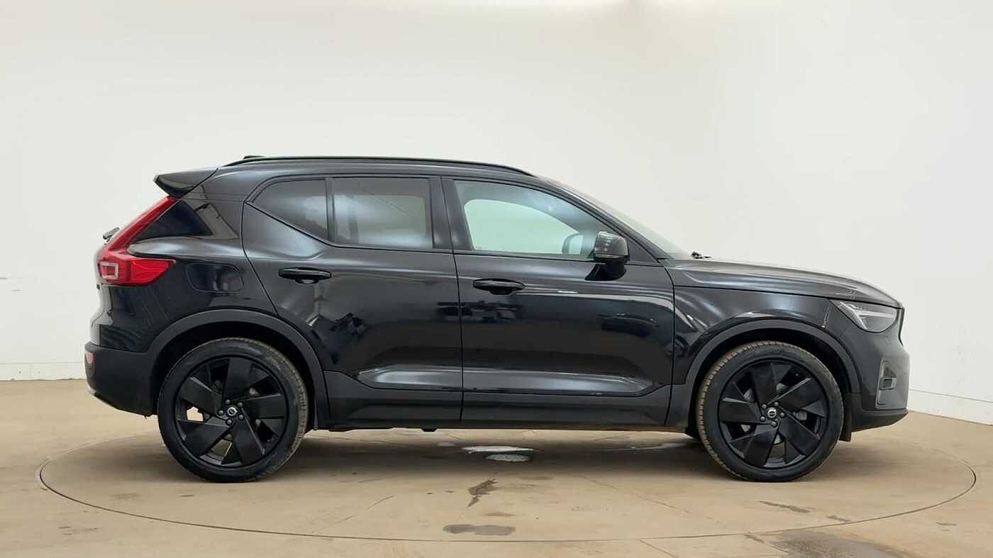 Used Volvo XC40 2025 for sale - 78036171: Photo 2