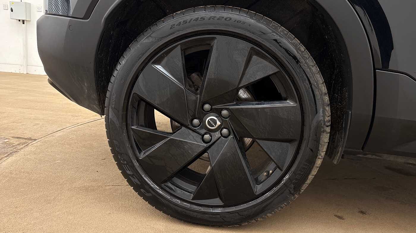 Used Volvo XC40 2025 for sale - 78036171: Photo 4